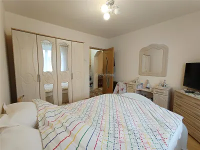 Apartament 2 camere in zona centrala Moldova Noua - foto 6