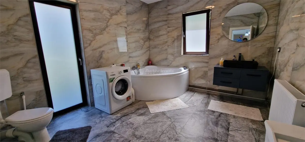 House / villa for sale 210 sqm in Resita, Calea Caransebesului area - foto 13