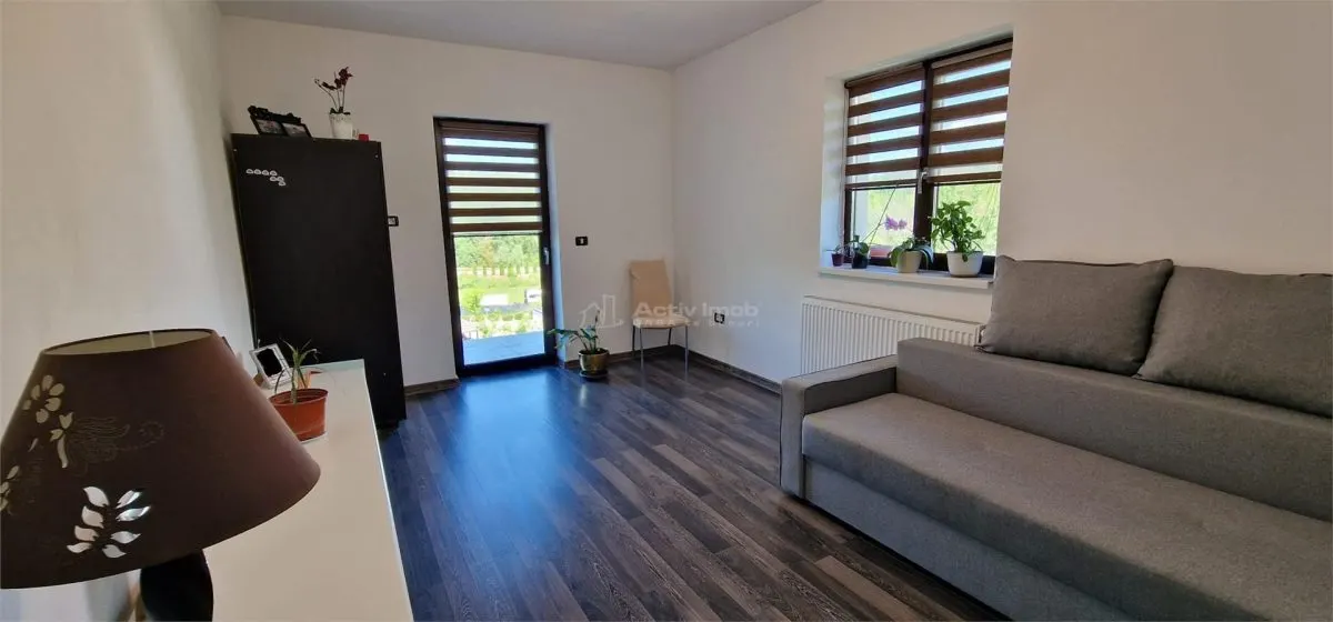 House / villa for sale 210 sqm in Resita, Calea Caransebesului area - foto 16