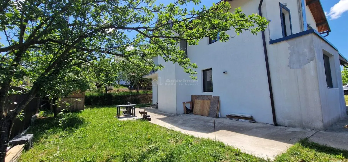 House / villa for sale 210 sqm in Resita, Calea Caransebesului area - foto 4