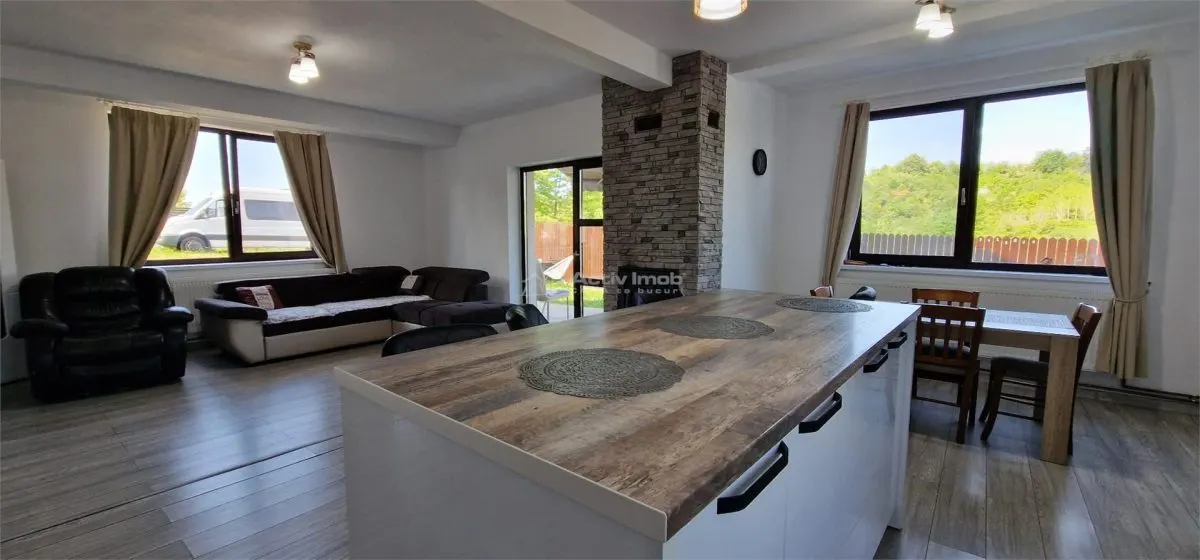 House / villa for sale 210 sqm in Resita, Calea Caransebesului area - foto 10