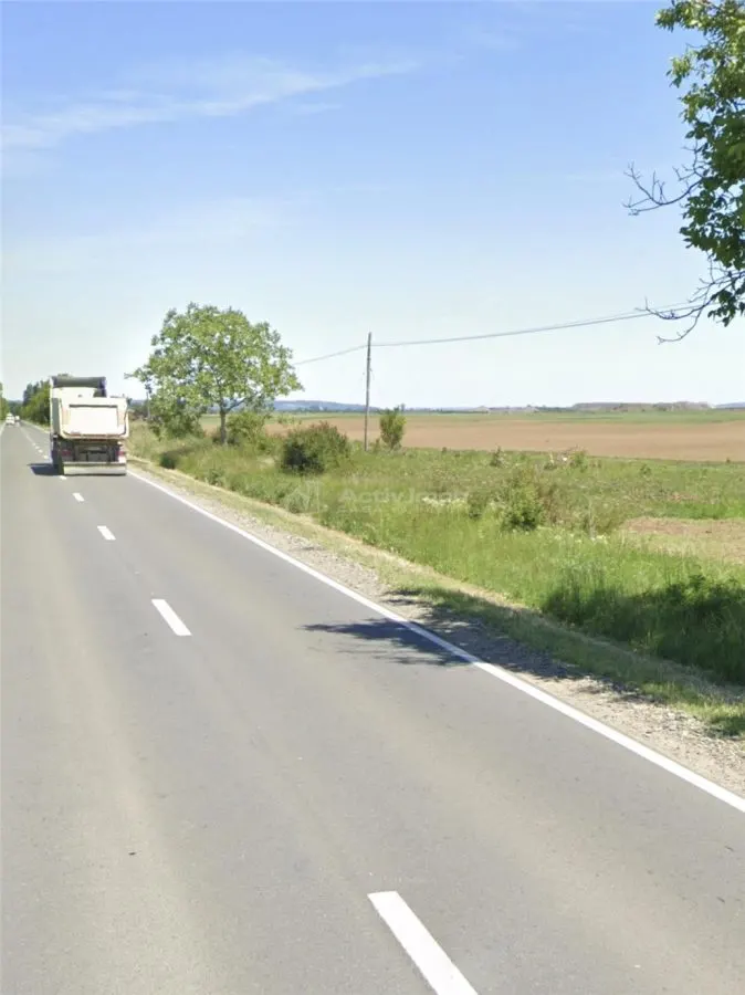 Freehold Land for Sale – Salard – DN19 – Dual Frontage – 3,000 sqm - foto 2