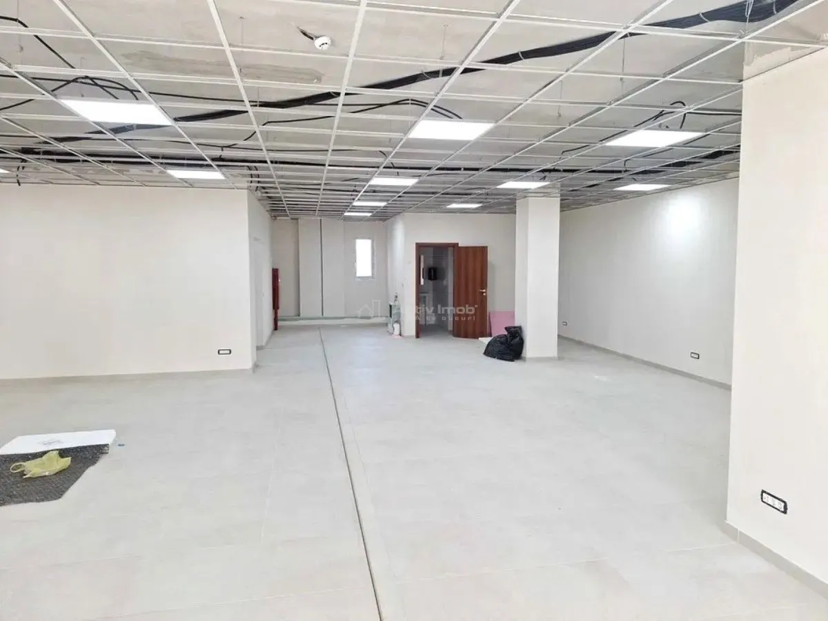 Baia Mare Location Commerciale | Local Neuf | Centre-Ville - foto 2