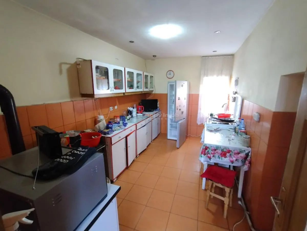 Nicolint, Casa la Cheie, 5 Camere, Mobilata Utilata, Pret FIX - foto 13
