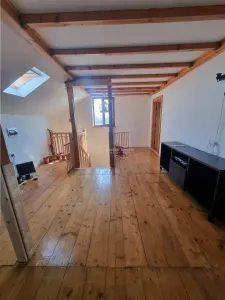 Casa-vila si teren in Nanov - foto 18