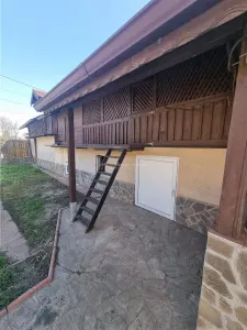 Casa-vila si teren in Nanov - foto 25