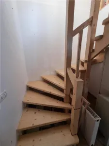 Casa-vila si teren in Nanov - foto 10