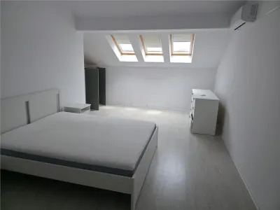 Villa Moderne Mitoyenne – Otopeni – 5 Chambres – 3 Salles de Bain – 160 m² - foto 11