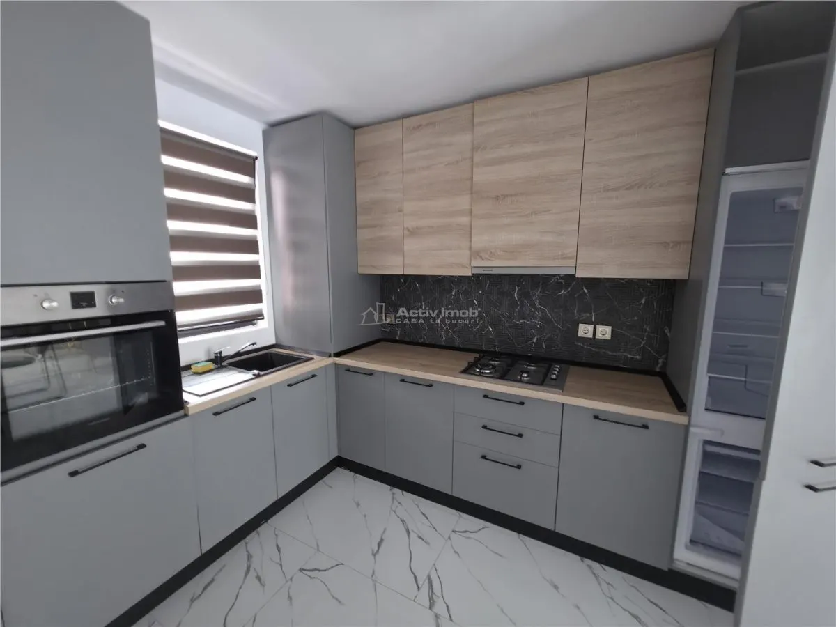 Villa Moderne Mitoyenne – Otopeni – 5 Chambres – 3 Salles de Bain – 160 m² - foto 23