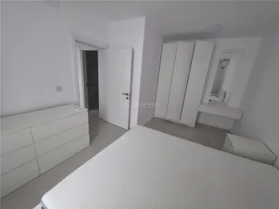 Villa Moderne Mitoyenne – Otopeni – 5 Chambres – 3 Salles de Bain – 160 m² - foto 10