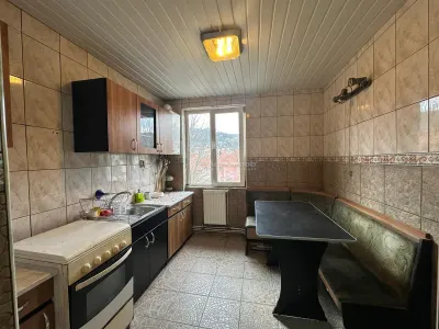 Resita, 3-Bedroom Apartment, Semi-Open Plan, Central Location - foto 11