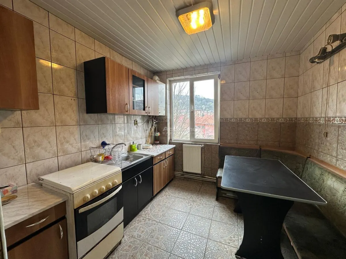 Resita, 3-Bedroom Apartment, Semi-Open Plan, Central Location - foto 17