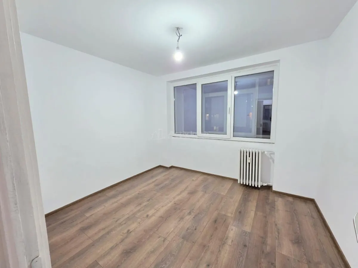 3 camere - Maior Coravu - Vatra Luminoasa - foto 7