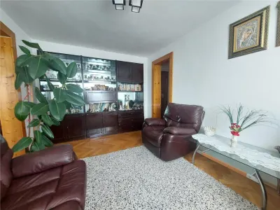 EXCLUSIVITATE, 4 camere, 60 mp, etaj 3, str.REPUBLICII zona CFR - foto 3