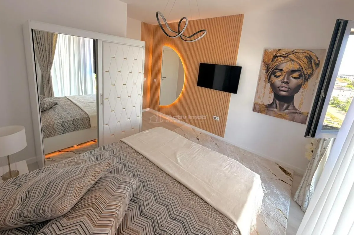 Apartament de lux, cu 2 camere, situat in MRS GRADINILE cu loc de parcare - foto 3