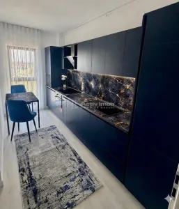 Apartament de lux, cu 2 camere, situat in MRS GRADINILE cu loc de parcare - foto 4