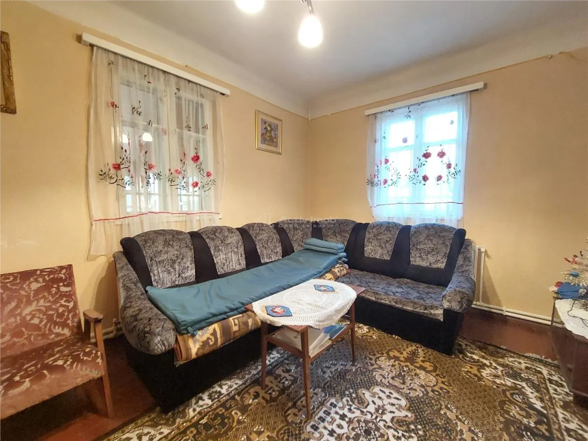 Casa P+1, 5 camere, 150 mp, teren 3815 mp, Zoresti, com. Vernesti - foto 1