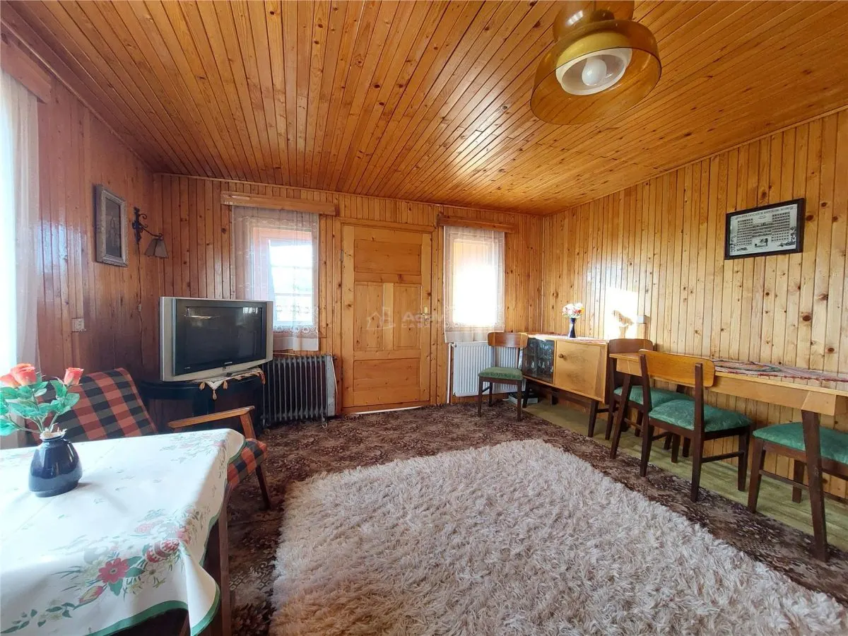 Casa P+1, 5 camere, 150 mp, teren 3815 mp, Zoresti, com. Vernesti - foto 17