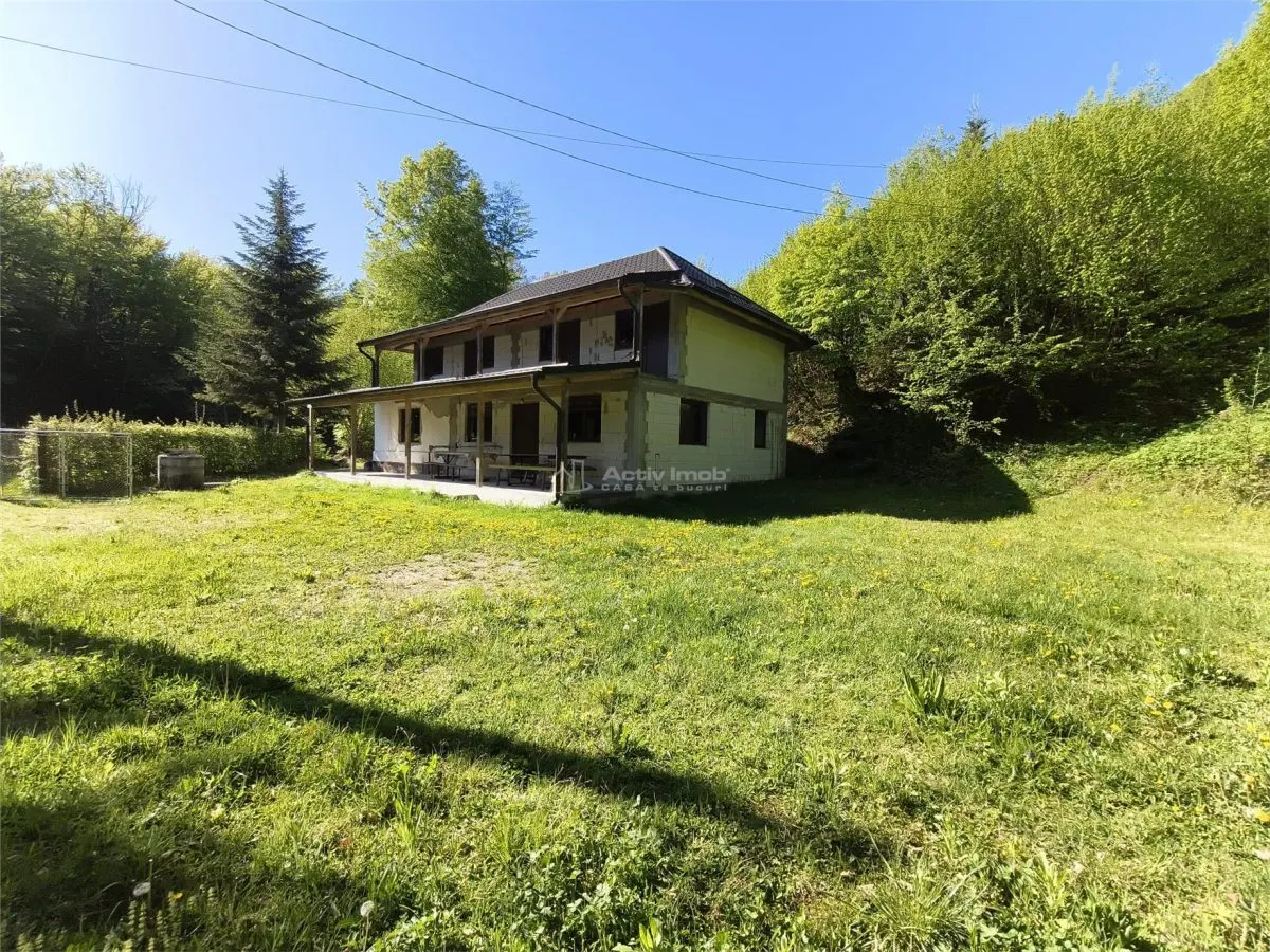 Casa de vacanta de vanzare Valea Avrigului - foto 12