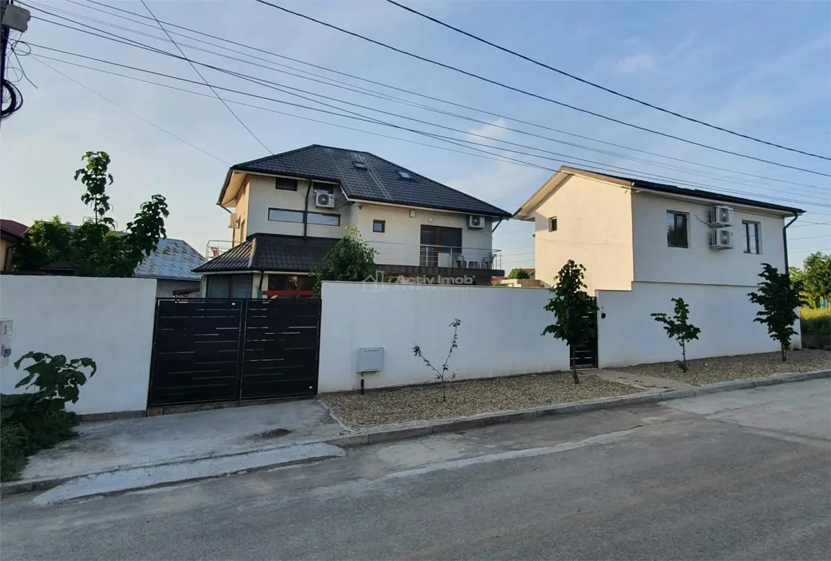 Villa 3 Chambres avec Pension 9 Chambres – Eforie Nord - foto 1