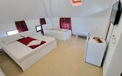 Villa 3 Chambres avec Pension 9 Chambres – Eforie Nord - foto 15