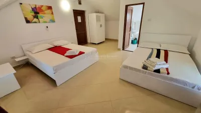 Villa 3 Chambres avec Pension 9 Chambres – Eforie Nord - foto 4