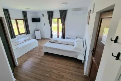 Villa 3 Chambres avec Pension 9 Chambres – Eforie Nord - foto 7