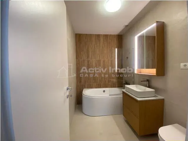 3 camere Damaroaia lux prima inchiriere - foto 13