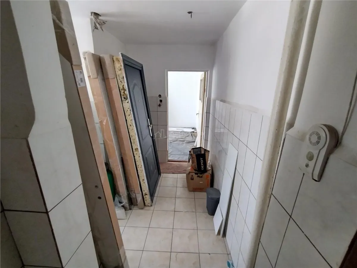 Oravita | Apt.2 Cam | Etj.1 | Zona Pompieri | Pret Negociabil - foto 15