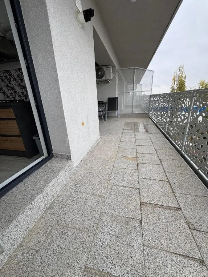 Garsoniera decomandata - centrala - Titan - Str. Bratarii - foto 13