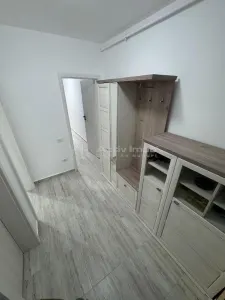 Garsoniera decomandata - centrala - Titan - Str. Bratarii - foto 5
