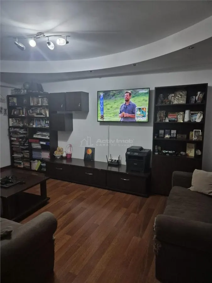 3 cam - decomandat - zona Aradul-Nou - foto 5