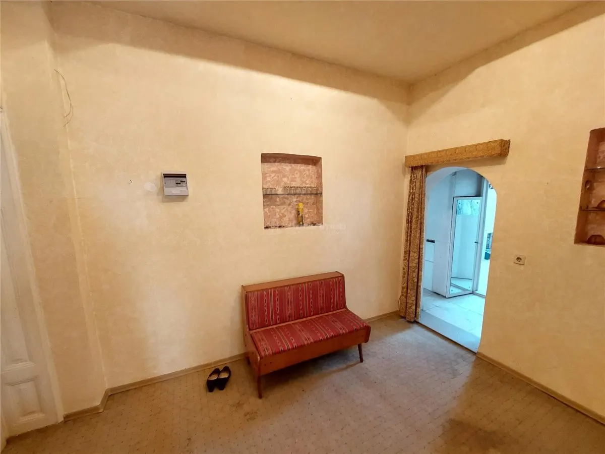 2 camere in cladire P+1,etaj 1, 60 MP, beci subsol, Ultracentral - foto 19