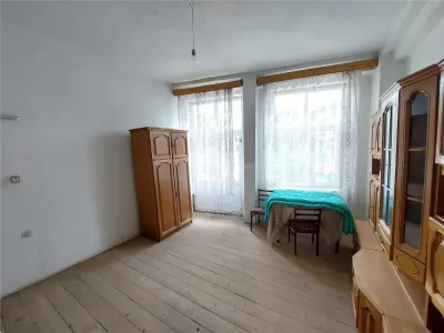 2 camere in cladire P+1,etaj 1, 60 MP, beci subsol, Ultracentral - foto 3