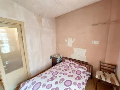 2 camere in cladire P+1,etaj 1, 60 MP, beci subsol, Ultracentral - foto 9