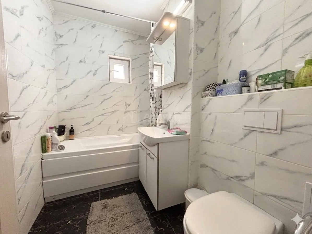 Apartament 3 camere tip PB bloc reabilitat - foto 9