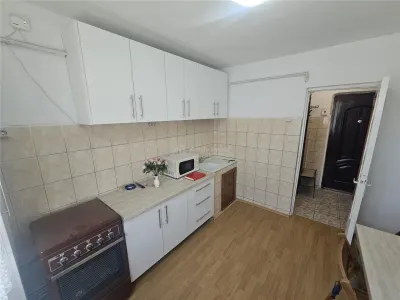 Resita, Furnished & Equipped Studio, 2nd Floor, Calea Caransebesului - foto 12
