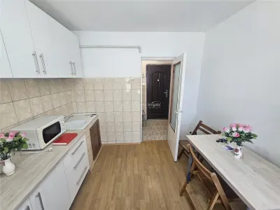 Resita, Furnished & Equipped Studio, 2nd Floor, Calea Caransebesului - foto 3