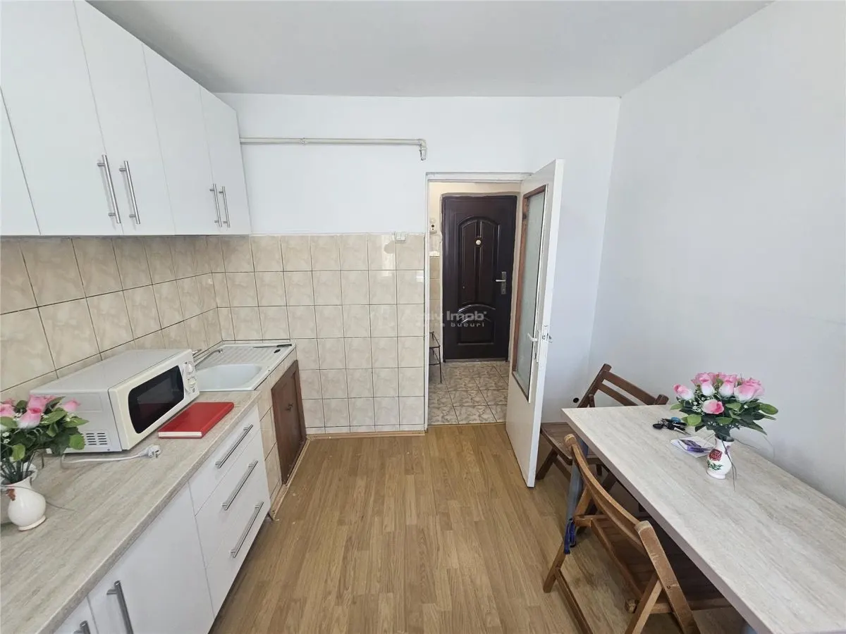 Resita, Furnished & Equipped Studio, 2nd Floor, Calea Caransebesului - foto 3
