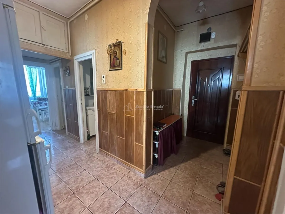 Resita, 3-Bedroom Apartment, Split Layout, Ground Floor, Lunca - foto 16