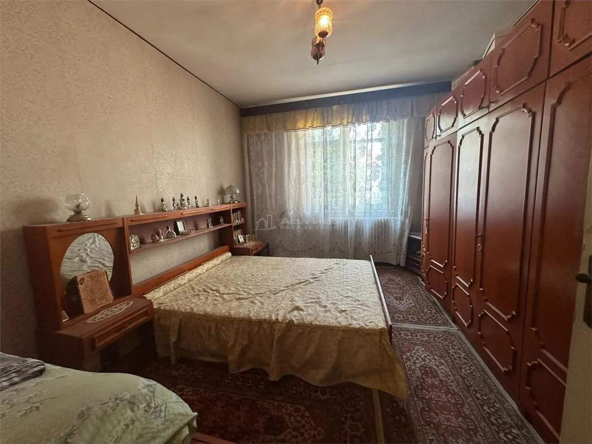 Resita, 3-Bedroom Apartment, Split Layout, Ground Floor, Lunca - foto 17