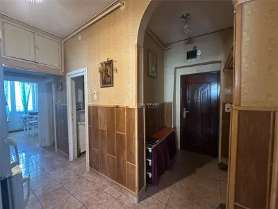 Resita, 3-Bedroom Apartment, Split Layout, Ground Floor, Lunca - foto 8