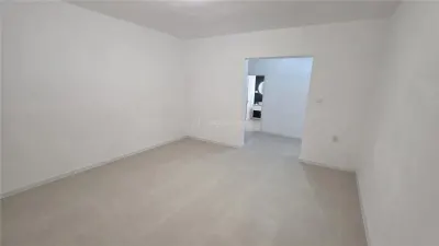Racasdia, Spatiu Comercial la Sosea, Locatie Centrala - foto 12