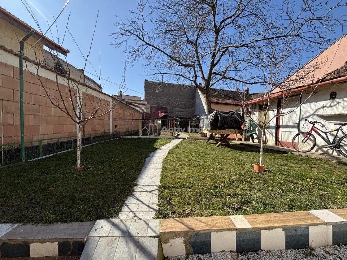 Casa central singur in curte - 150 mp util - 411 mp curte - foto 11