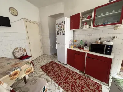 Casa central singur in curte - 150 mp util - 411 mp curte - foto 6