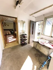 Casa generoasa de vanzare la tara - foto 11
