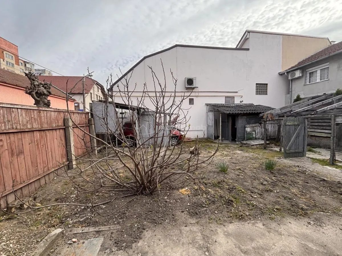 Casa cu dublu front in Cantemir – oportunitate excelenta pentru renovare si investitie - foto 3