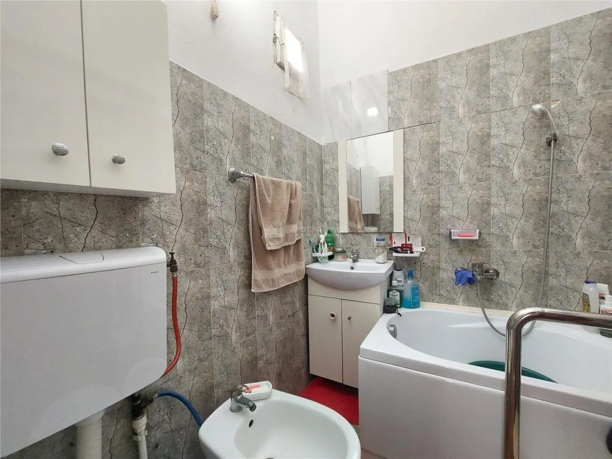 Doua corpuri de CASA, teren 228 mp, zona Gării, Buzau - foto 5