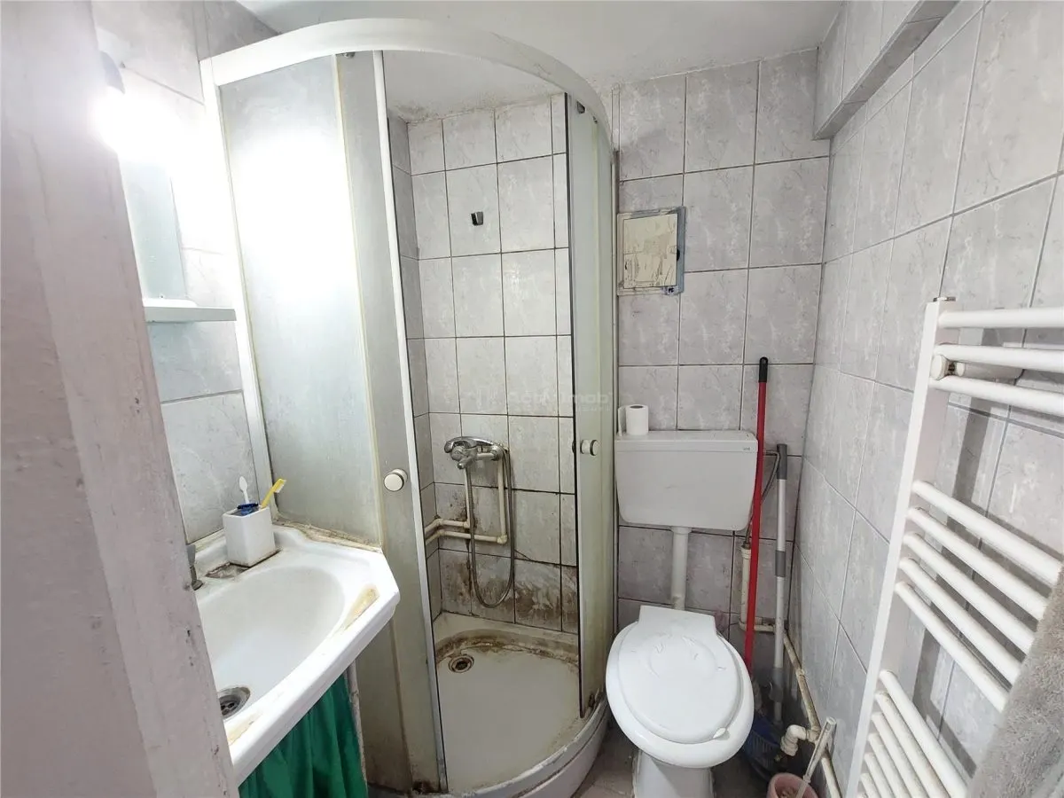 Doua corpuri de CASA, teren 228 mp, zona Gării, Buzau - foto 6
