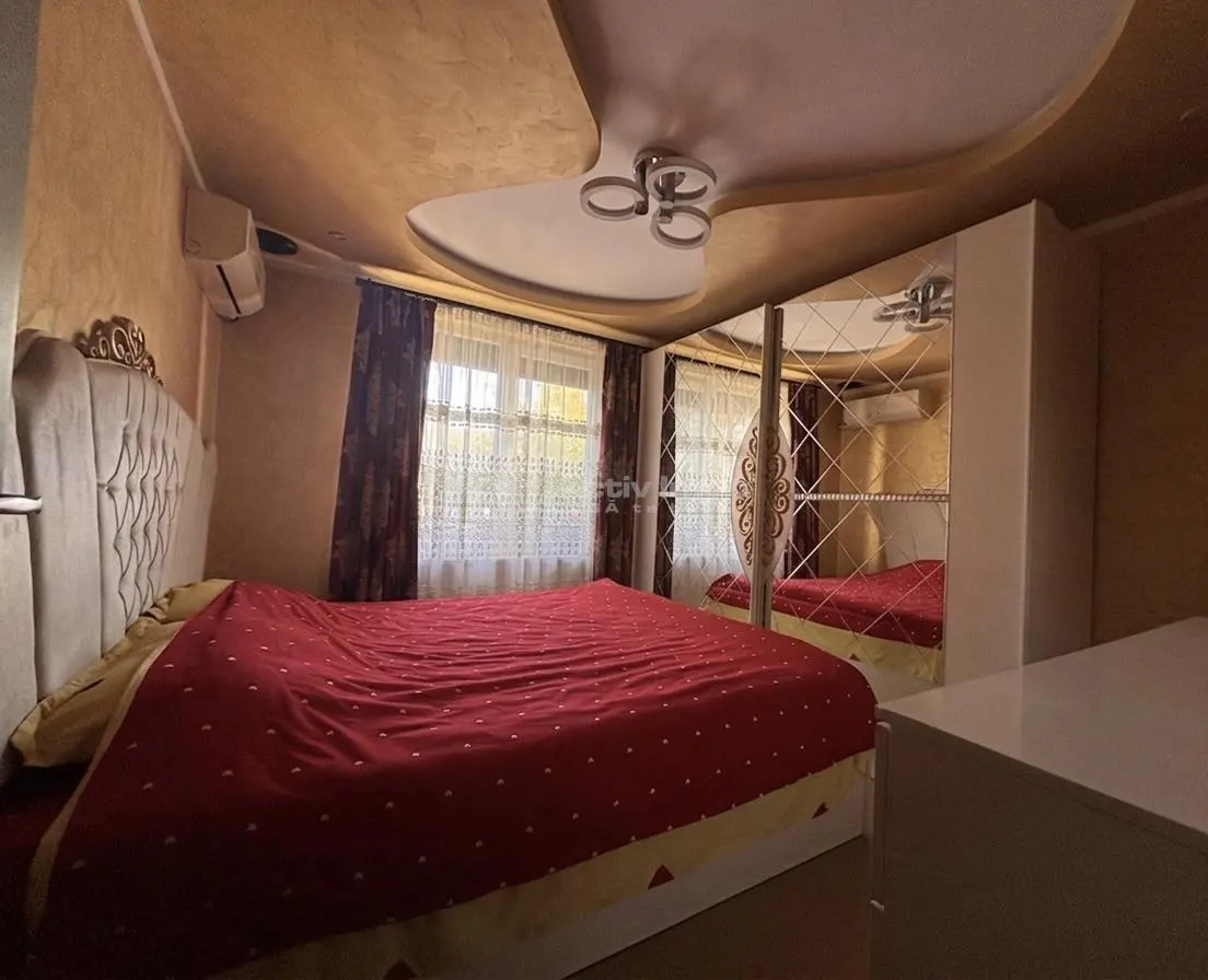Investitie inteligenta: apartament si spatiu comercial cu acces separat - foto 1